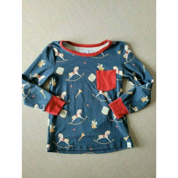 Love & Grow Holiday Lounge Set - Picture 2 of 7